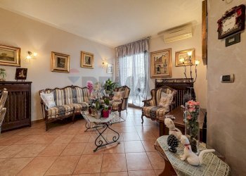 Soggiorno - Villa Via Vercelli
 
66/a, Caresanablot - photo 6