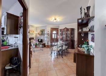 Sala da pranzo - Villa Via Vercelli
 
66/a, Caresanablot - photo 10