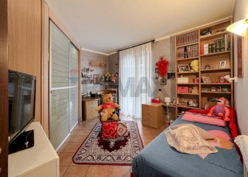 Camera / camera da letto - Villa Via Vercelli
 
66/a, Caresanablot - photo 18