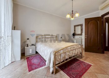 Camera / camera da letto - Villa Via Vercelli
 
66/a, Caresanablot - photo 24