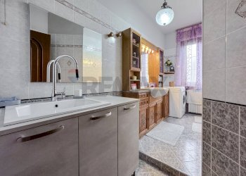 Bagno - Villa Via Vercelli
 
66/a, Caresanablot - photo 31