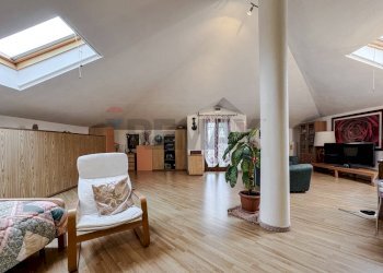 Soggiorno - Villa Via Vercelli
 
66/a, Caresanablot - photo 34