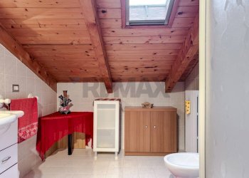 Bagno - Villa Via Vercelli
 
66/a, Caresanablot - photo 49