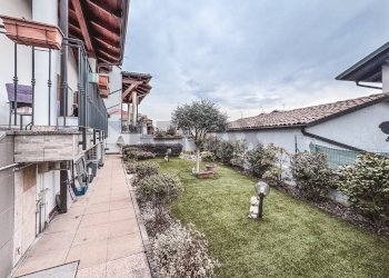 Giardino - Villa Via Vercelli
 
66/a, Caresanablot - photo 54