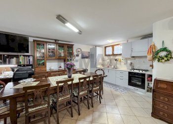 Sala da pranzo - Villa Via Vercelli
 
66/a, Caresanablot - photo 63