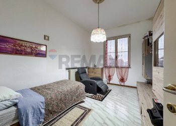 Camera / camera da letto - Casa semi indipendente Via Pascoli
 
36, Robbio - foto 19