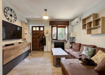 Soggiorno - Casa semi indipendente Via Umberto I
 
28/c, Palestro - foto 7