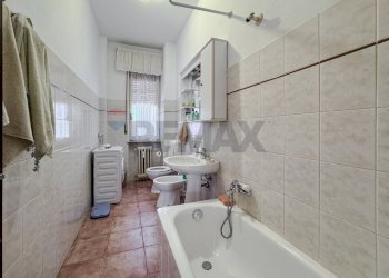 Bagno - Bilocale Via Fulvio Testi
 
22, Vercelli - foto 6