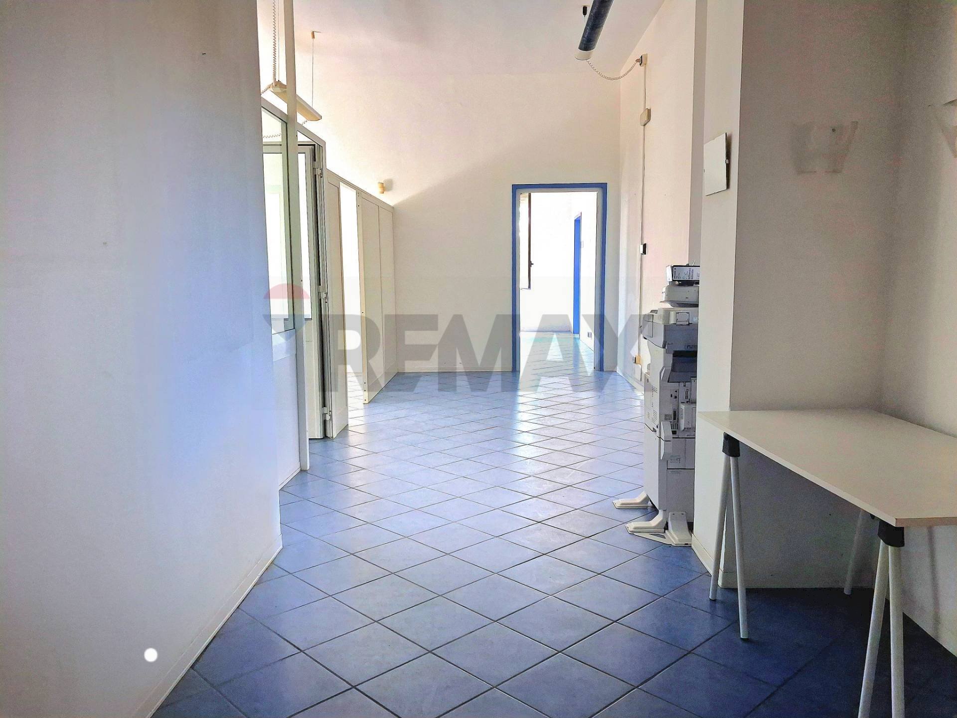 Hall / corridoio - Ufficio Piombino - foto 1
