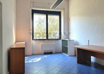 Stanza vuota - Ufficio Piombino - foto 2