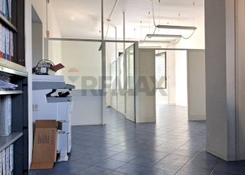 Stanza vuota - Ufficio Piombino - foto 4