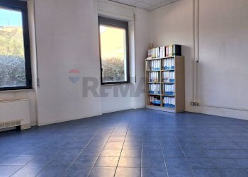 Stanza vuota - Ufficio Piombino - foto 7