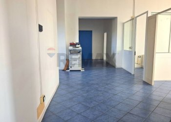 Stanza vuota - Ufficio Piombino - foto 8