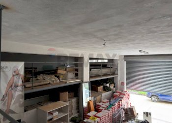 Dispensa di stoccaggio - Commercial Premises Localià Cardolo
 
snv, Feroleto Antico - photo 2