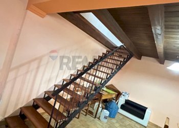 Scale - Two-room apartment Località Cardolo
 
snc, Feroleto Antico - photo 9