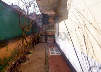 Balcone - Quadrilocale Via Don Giuseppe Ganci
 
14, Caserta - foto 14