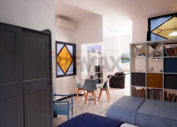 Sala da pranzo - Quadrilocale Via Don Giuseppe Ganci
 
14, Caserta - foto 40