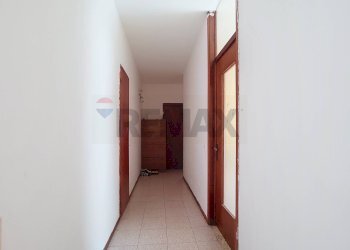 Hall / corridoio - Quadrilocale via Padova, Caerano di San Marco - foto 8