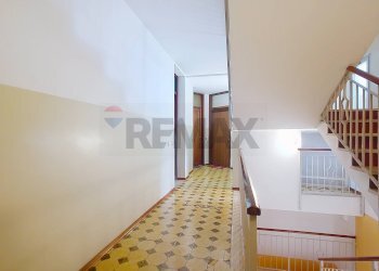 Hall / corridoio - Quadrilocale via Padova, Caerano di San Marco - foto 10