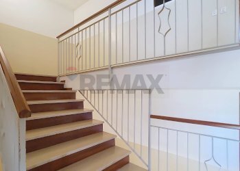 Scale - Quadrilocale via Padova, Caerano di San Marco - foto 12