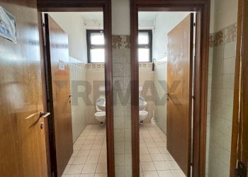 Bagno - Ufficio via XXV Aprile
snc, L'Aquila - foto 24