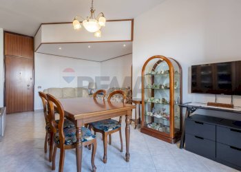 Sala da pranzo - Three-room apartment via adda
 
9, Brugherio - photo 5