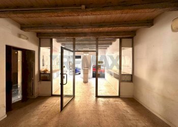 Parcheggio - Negozio Via Moroni
68, Bergamo - foto 3