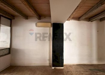 Stanza vuota - Negozio Via Moroni
68, Bergamo - foto 8