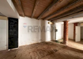 Stanza vuota - Negozio Via Moroni
68, Bergamo - foto 12