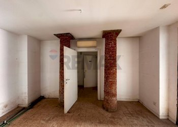 Stanza vuota - Negozio Via Moroni
68, Bergamo - foto 16