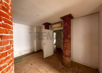 Stanza vuota - Negozio Via Moroni
68, Bergamo - foto 17