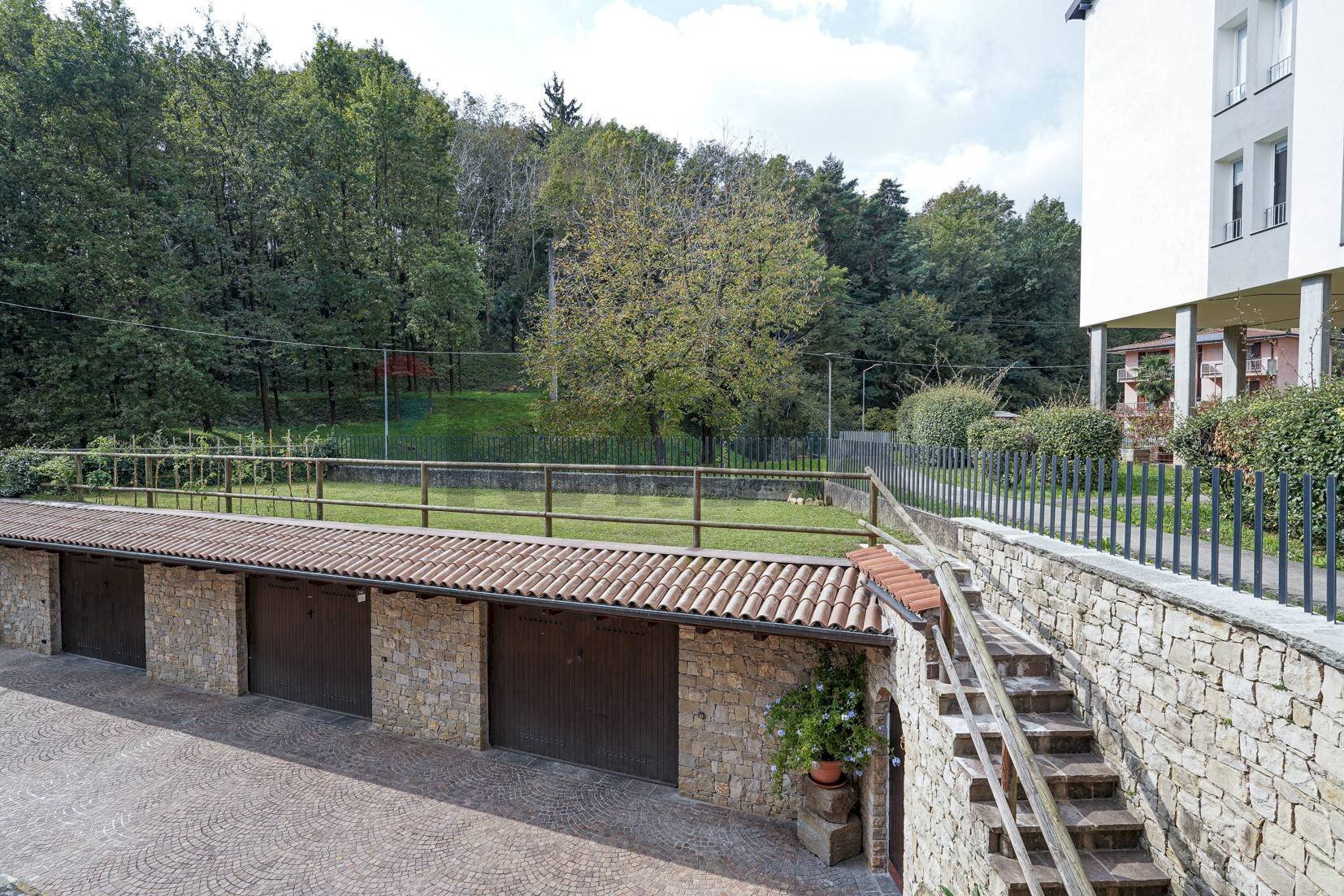 Edificio all\'aperto - Bilocale via Bergamina
 
6, Ranica - foto 3