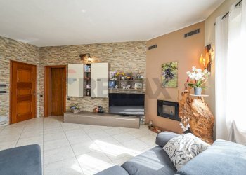 Soggiorno - Three-room apartment via Bergamina
 
6, Ranica - photo 11