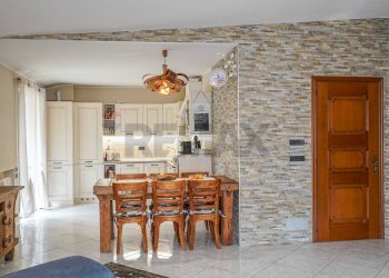 Sala da pranzo - Three-room apartment via Bergamina
 
6, Ranica - photo 12