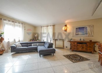 Soggiorno - Three-room apartment via Bergamina
 
6, Ranica - photo 23