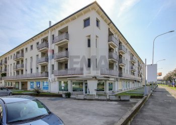 Edificio all\'aperto - Bilocale VIA ALDO MORO
 
9, Lallio - foto 18