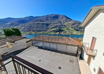 Vista delle montagne - Bilocale Endine Gaiano - foto 1