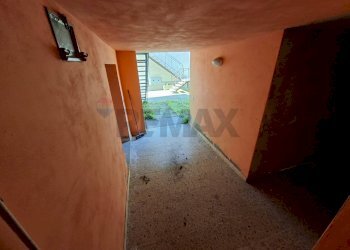 Hall / corridoio - Bilocale Endine Gaiano - foto 19