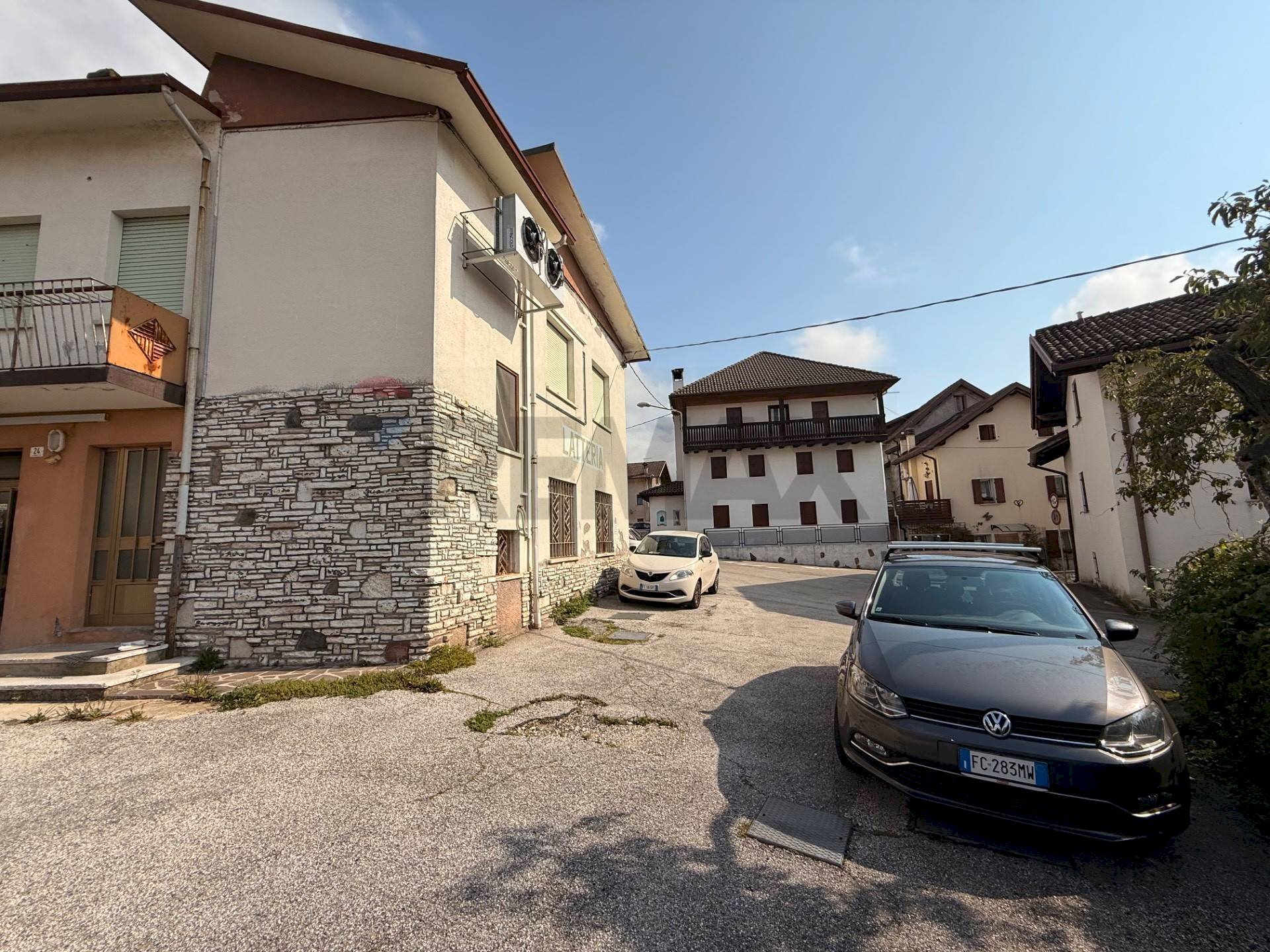 Edificio all\'aperto - Quadrilocale Via Rovaia
 
91, Belluno - foto 3