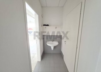 Bagno - Attività Commerciale Via Cima I Prà
 
9, Ponte nelle Alpi - foto 17