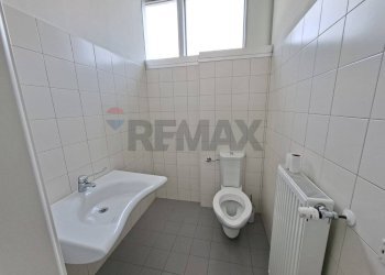 Bagno - Attività Commerciale Via Cima I Prà
 
9, Ponte nelle Alpi - foto 18