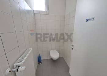 Bagno - Attività Commerciale Via Cima I Prà
 
9, Ponte nelle Alpi - foto 19