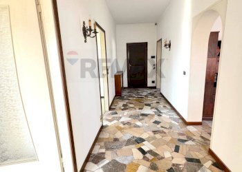 Hall / corridoio - Three-room apartment VIA TRENTO
 
38, Cesano Maderno - photo 2