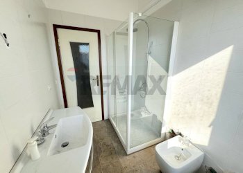 Bagno - Three-room apartment VIA TRENTO
 
38, Cesano Maderno - photo 13