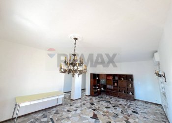 Soggiorno - Three-room apartment VIA TRENTO
 
38, Cesano Maderno - photo 29