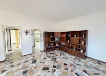 Soggiorno - Three-room apartment VIA TRENTO
 
38, Cesano Maderno - photo 30