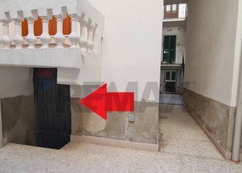 esterno - Magazzino Viale XXIV Maggio
 
13, Vieste - foto 1