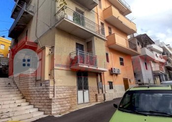 Foto 4 - Quadrilocale Via EUROPA
 
4, Ischitella - foto 3