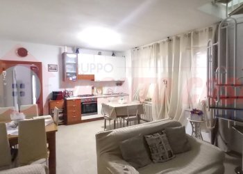 Foto 14 - Quadrilocale Via EUROPA
 
4, Ischitella - foto 13