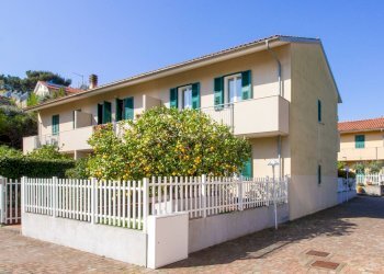 Foto 1 - Villa Via Coreallo
 
4A, Spotorno - photo 1